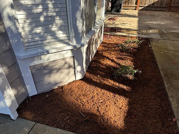 3rd image of 1296 Mountain Quail Cir