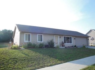2353 Doris Rd, Reedsburg, WI 53959