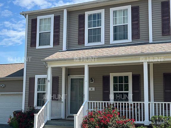 3rd image of 82 Barrett Dr