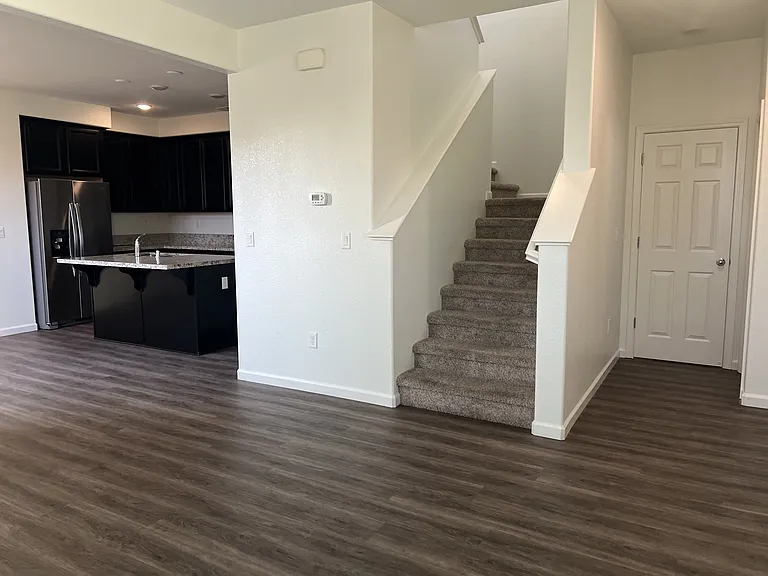 3911 Streamline St — Photo 5