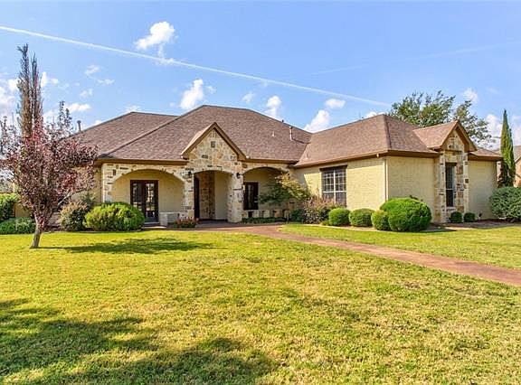 2nd image of 900 Spanish Bay Dr