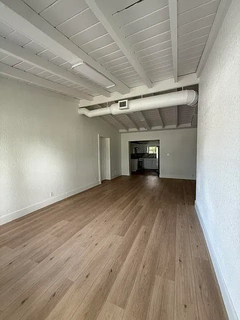 4 bed, 2.0 bath, 1244 sqft, $3,400 — Photo 3