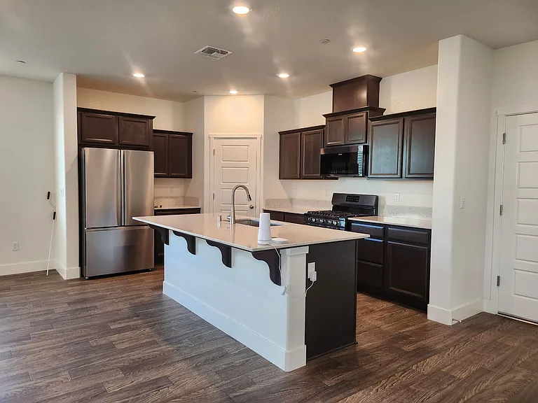 2455 Robledo Way — Photo 13