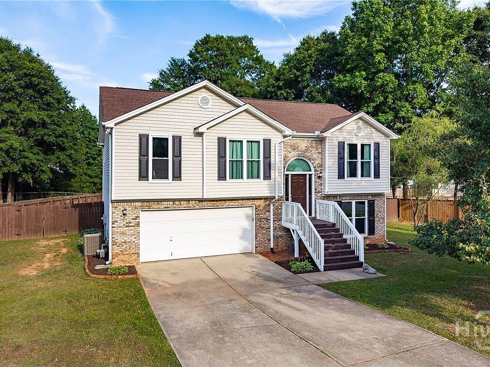 1st image of 112 Pinkston Court