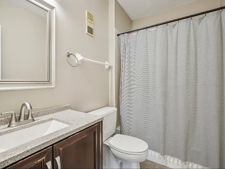 1901 Clifford St #1201 — Photo 15