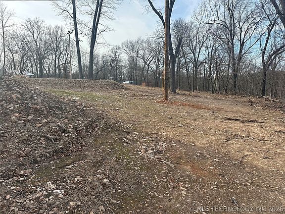 4th image of 55126 E 360th Rd