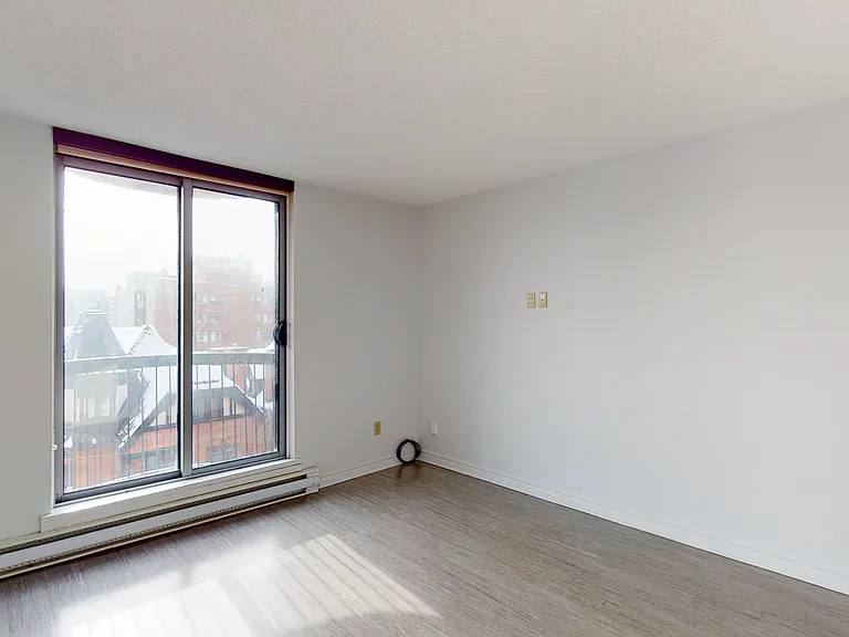 341 Maclaren St — Photo 28