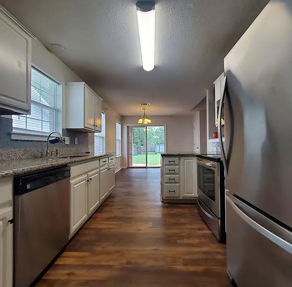 1516 Oakhill Rd — Photo 9