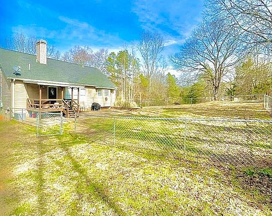 2nd image of 630 Allen Rd