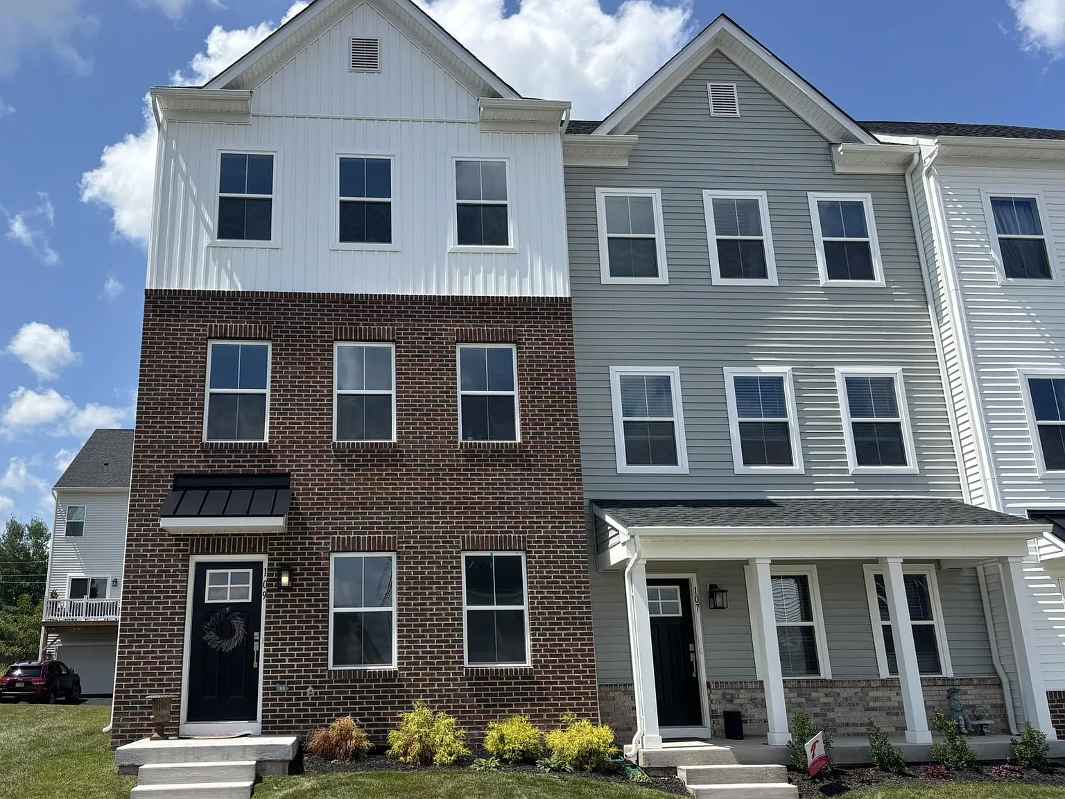3 bed, 4.0 bath, 1989 sqft, $3,100 — Photo 1
