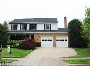 2333 Club Pond Ln, Reston, VA 20191