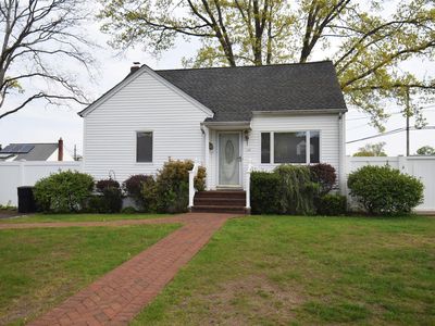 175 27th Street, Copiague, NY, 11726