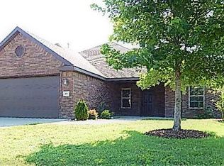 3001 N 17th St, Rogers, AR 72756