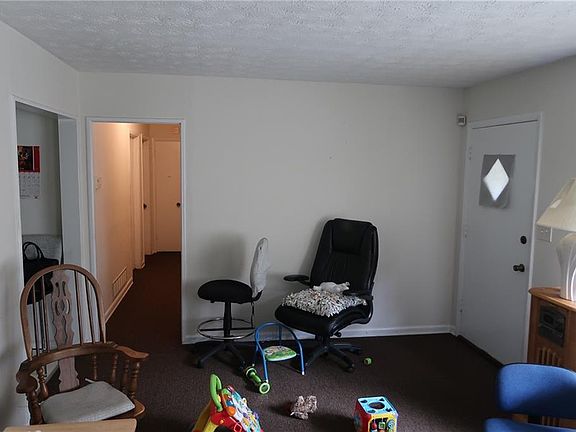 5th image of 847 Meadow Rock Dr