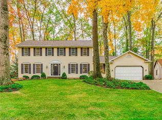 6634 Amblewood St NW, Canton, OH 44718