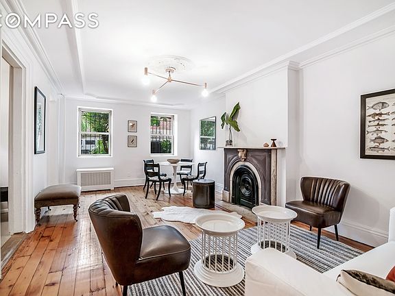 2nd image of 169 Park Pl APT 1