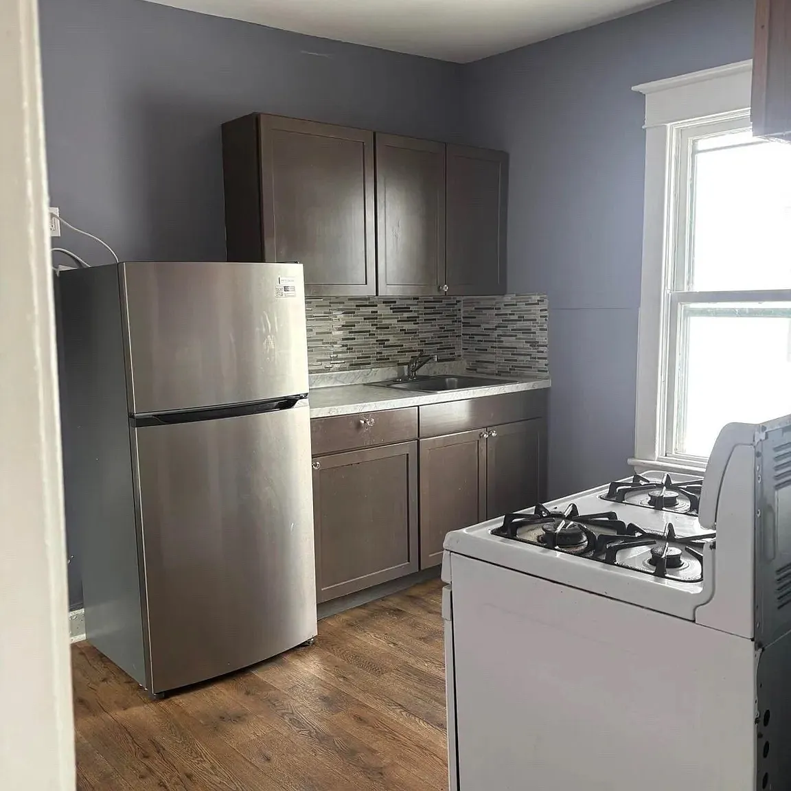 2 bed, 1000 sqft, $1,599 — Photo 2