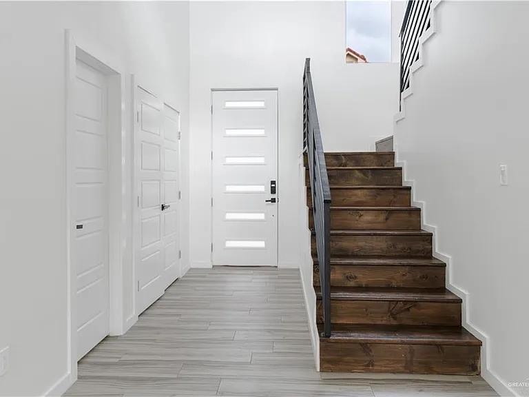 5306 N Crown Point — Photo 4