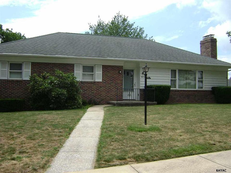 1st image of 550 S Pine St