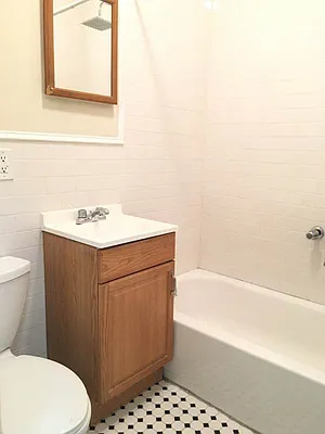 Rented by BRICK & GALO REALTY CORP | media 9