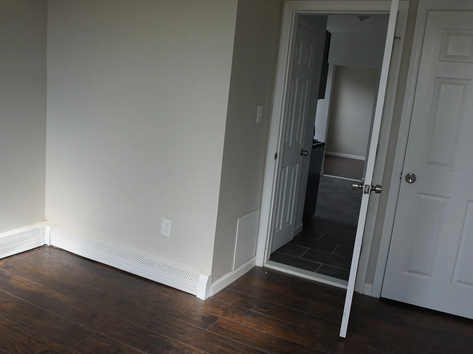 1 bed, 550 sqft, $1,699 — Photo 2