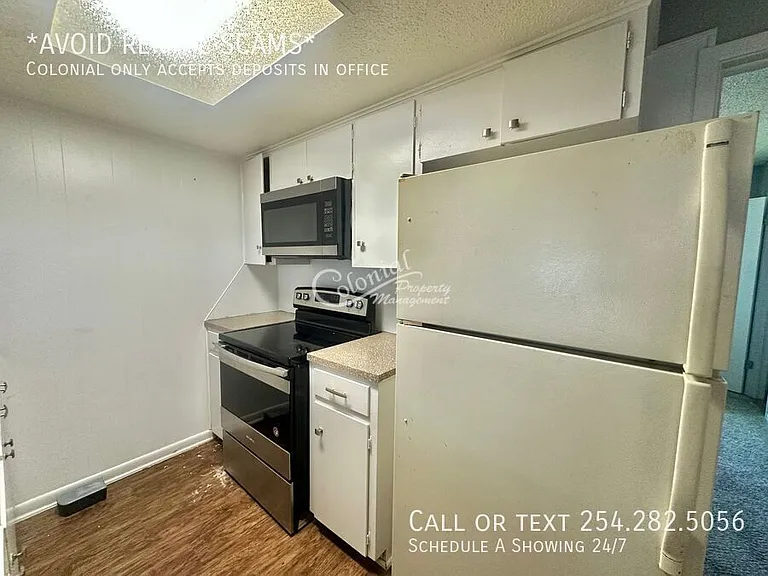 2205 Muroc St #101 — Photo 6