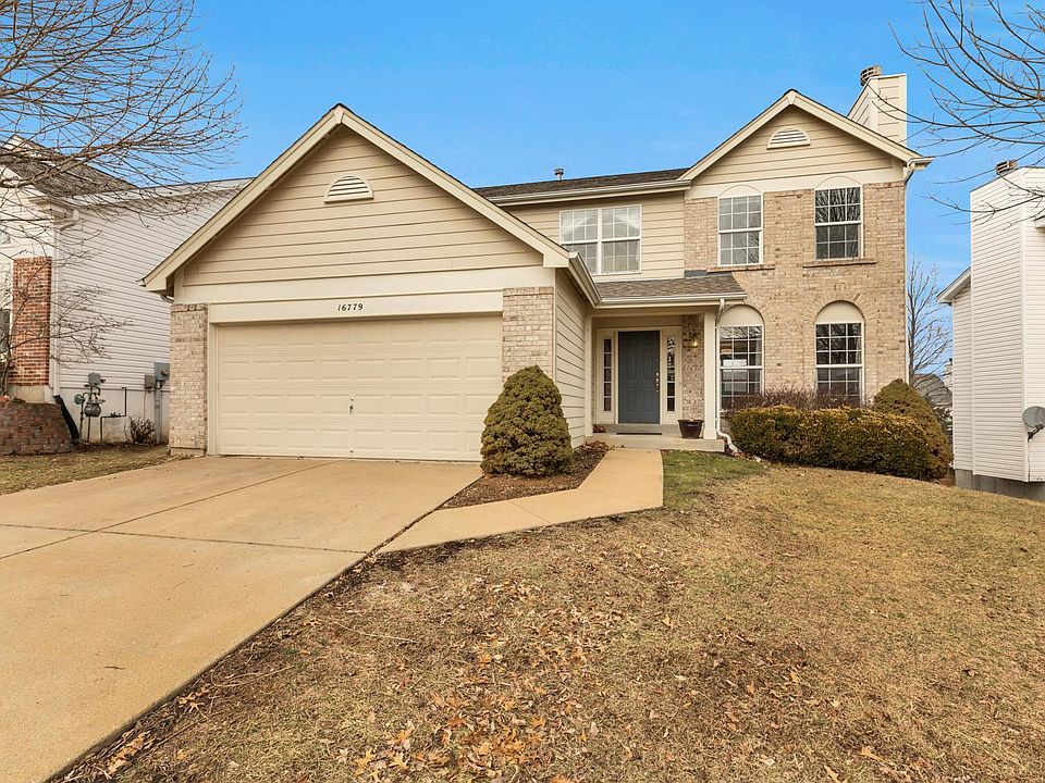 2nd image of 16779 Hickory Crest Dr