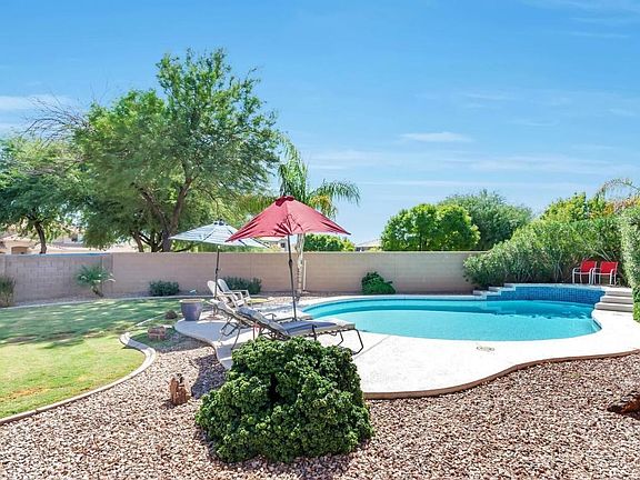 8415 W Vogel Ave-large-025-26-Backyard-1