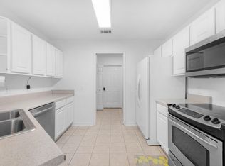 45 3rd St, Shalimar, FL 32579