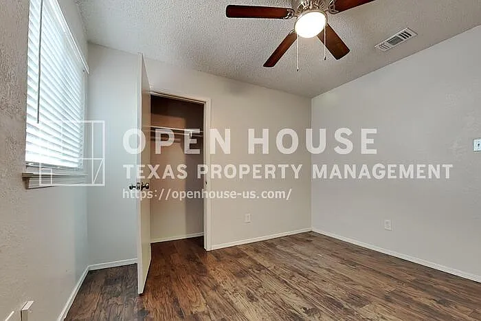 5317 Windy Meadow Dr — Photo 12