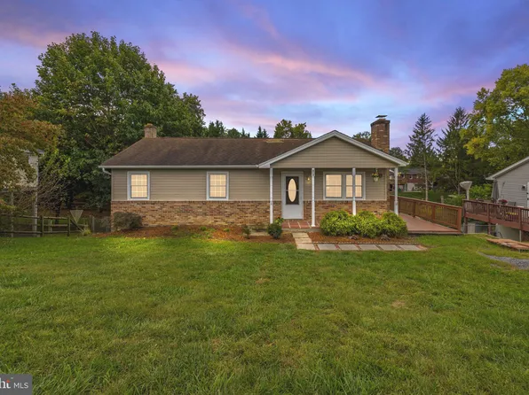 213 Crest Cir, Winchester, VA 22602
