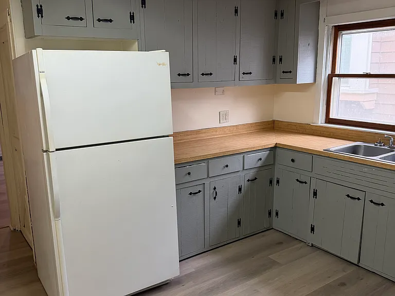 306 Hall Ave #1 — Photo 5
