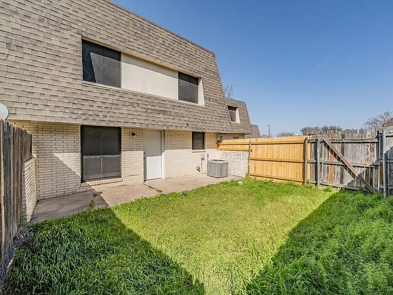 1774 Belshire Ct — Photo 26