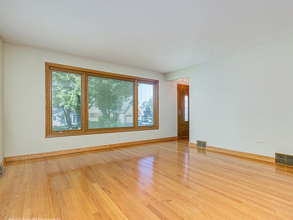 4th image of 927 S 6th Ave