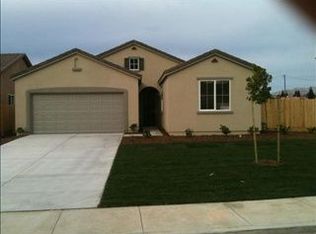 10712 Rainwater Ln, Bakersfield, CA 93306