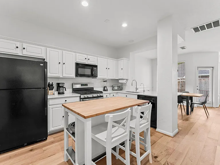 7 S Avonlea Cir — Photo 14