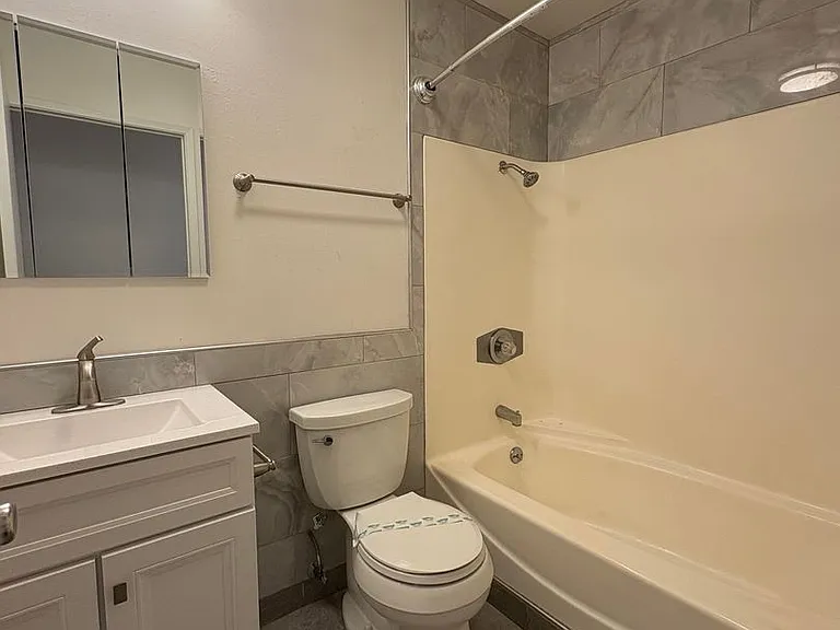 993 Hamilton Avenue — Photo 7