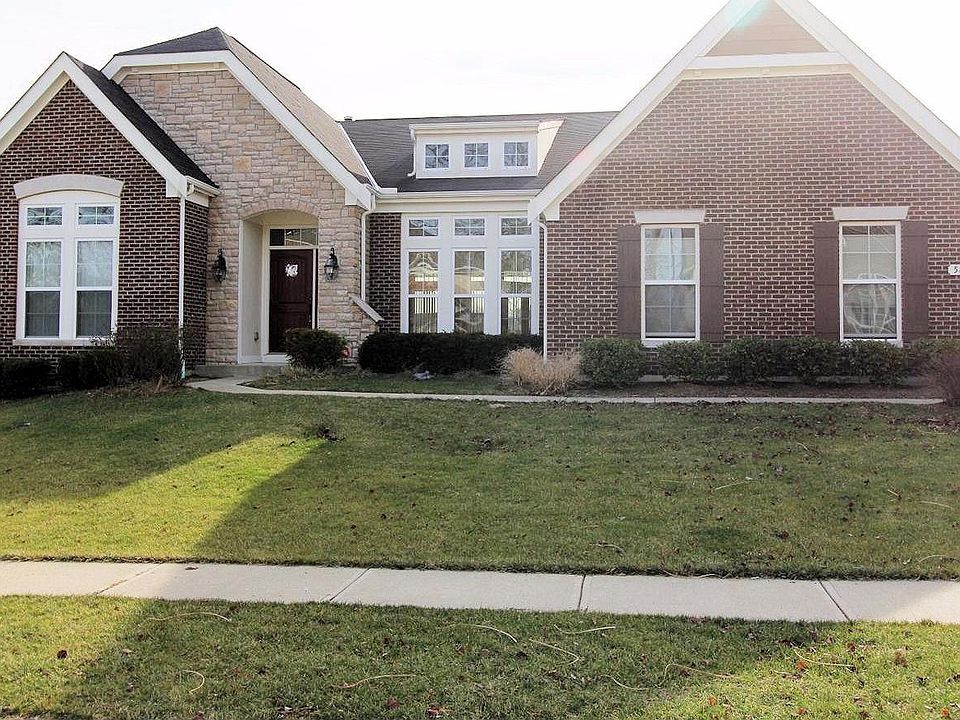 1st image of 5885 Emerald Lake Dr
