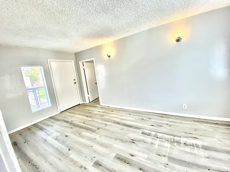3832 W 118th Pl #A — Photo 10