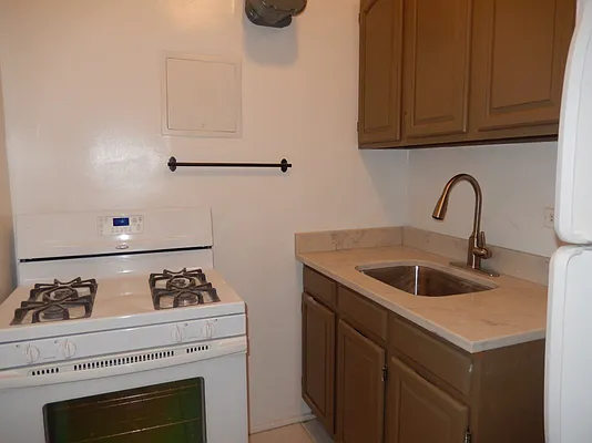 Rented by Bohemia Realty Group | media 24