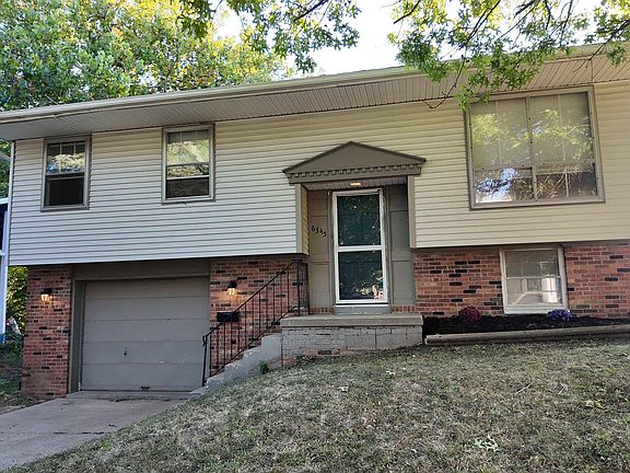 5th image of 6345 N Randwick Rd