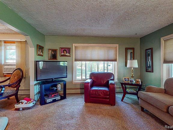5th image of 6376 Buckshore Dr