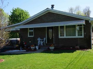 952 Oak Dr, Radcliff, KY 40160