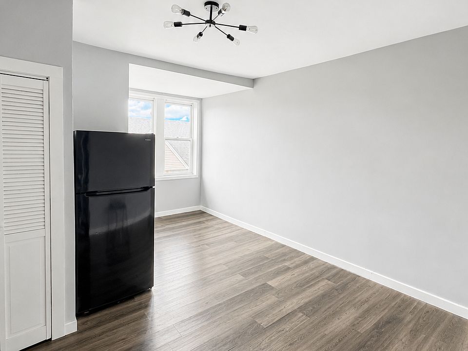 1st image of 379 Avenue C APT 7