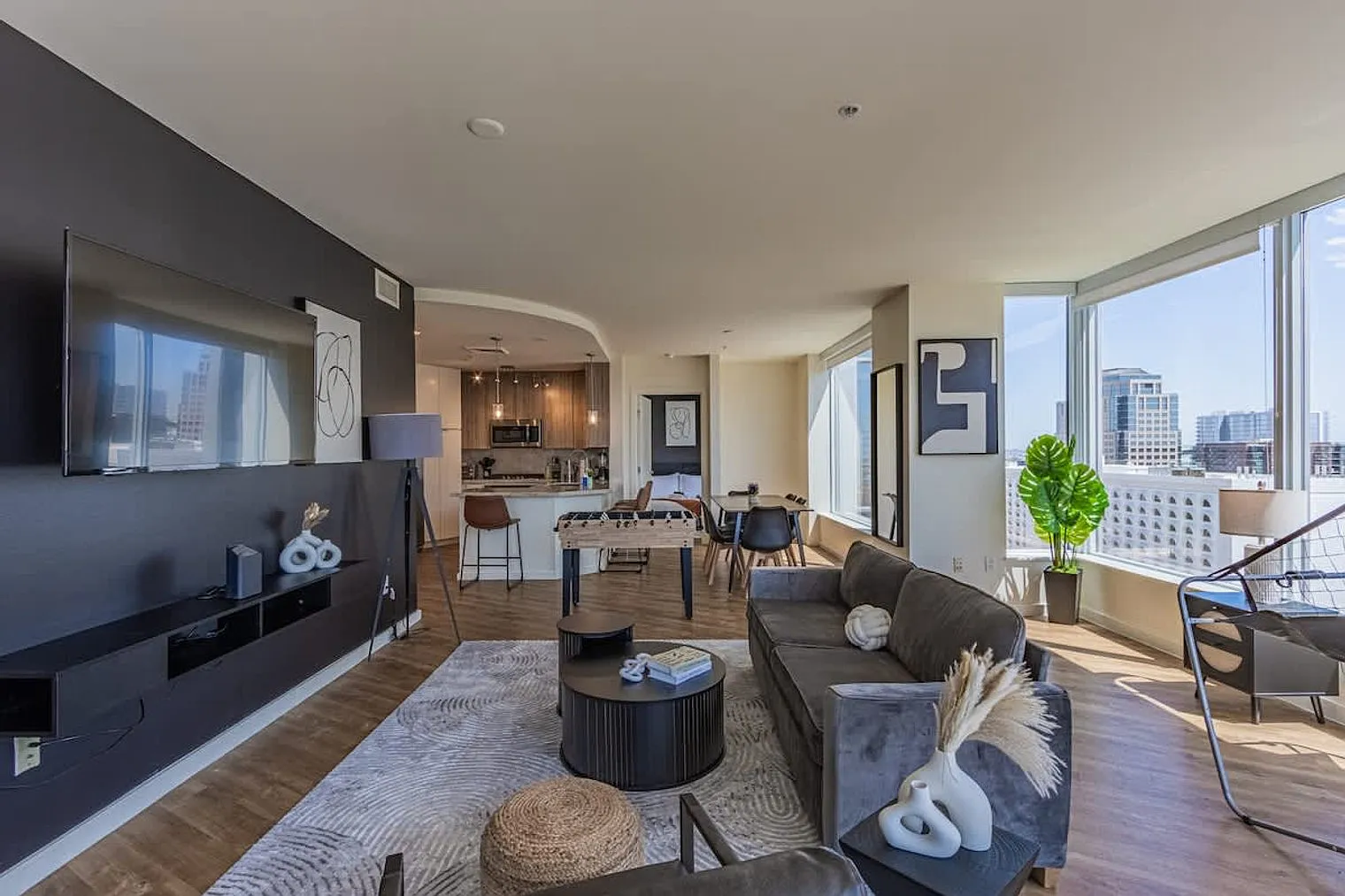 2 bed, 2.0 bath, 1399 sqft, $6,400 — Photo 1