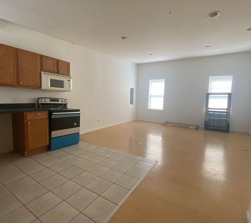 1st image of 1311 N 15th St APT E