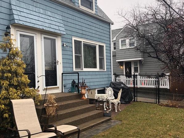 6 Bunker Hill Ct
