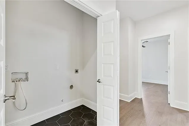 2620 Pauger St — Photo 8
