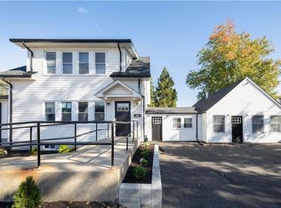 57 Greene St, Warwick, RI 02886