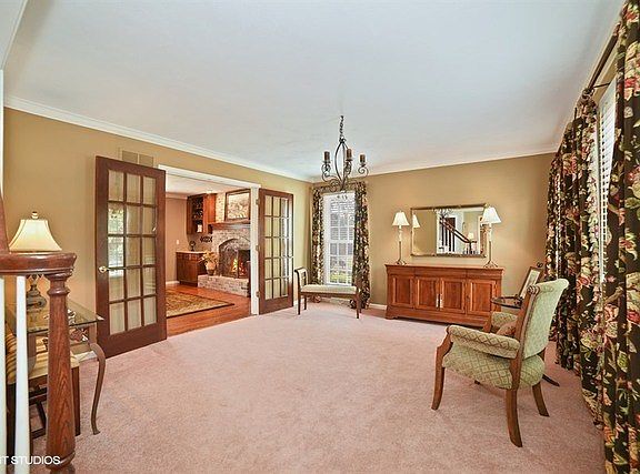 4th image of 603 Ashbrooke Ct
